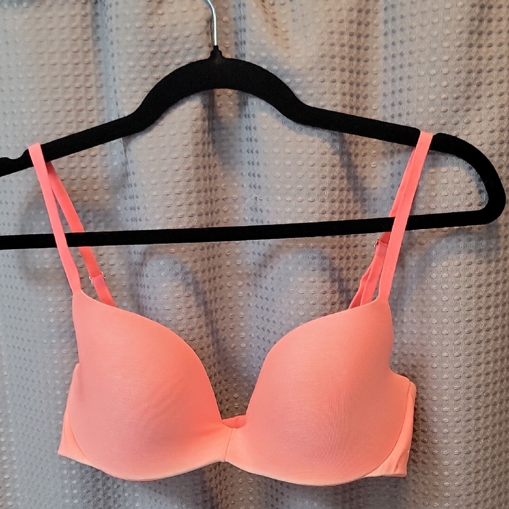 Victoria's Secret PINK Light Lift Bra size 34C
